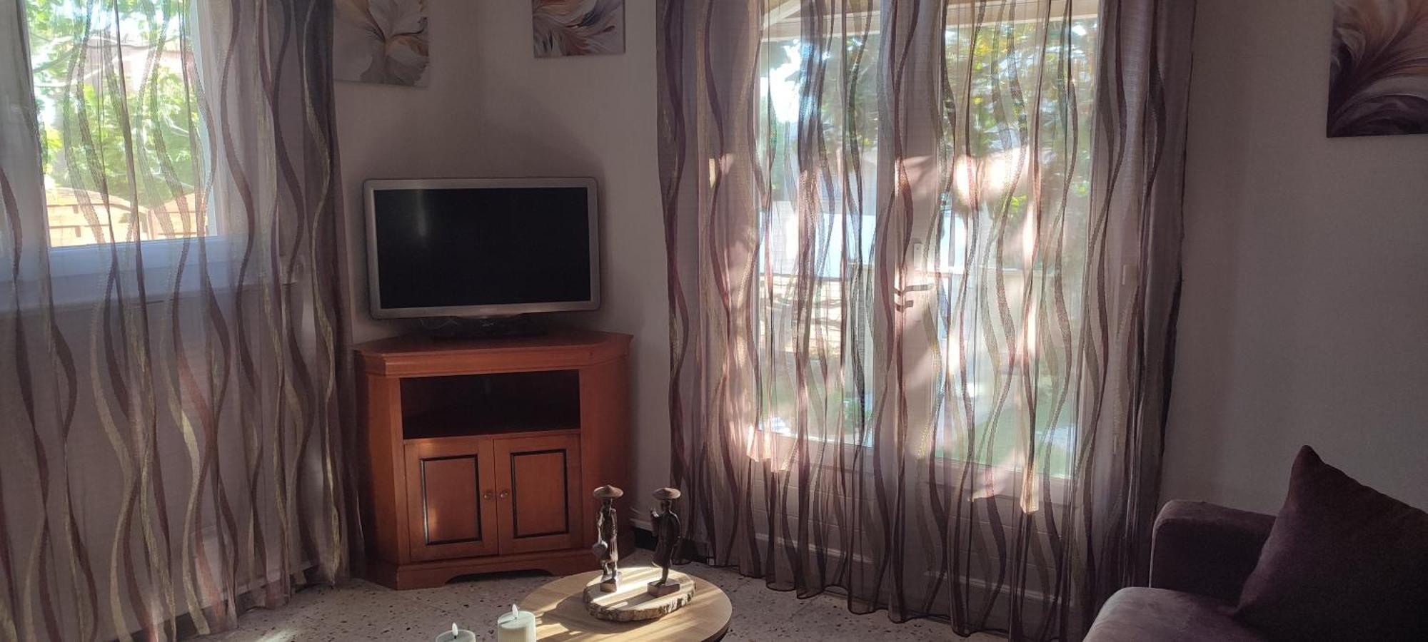Maison T2 Avec Petit Jardin Dans Impasse Calme บายยาร์ก ภายนอก รูปภาพ