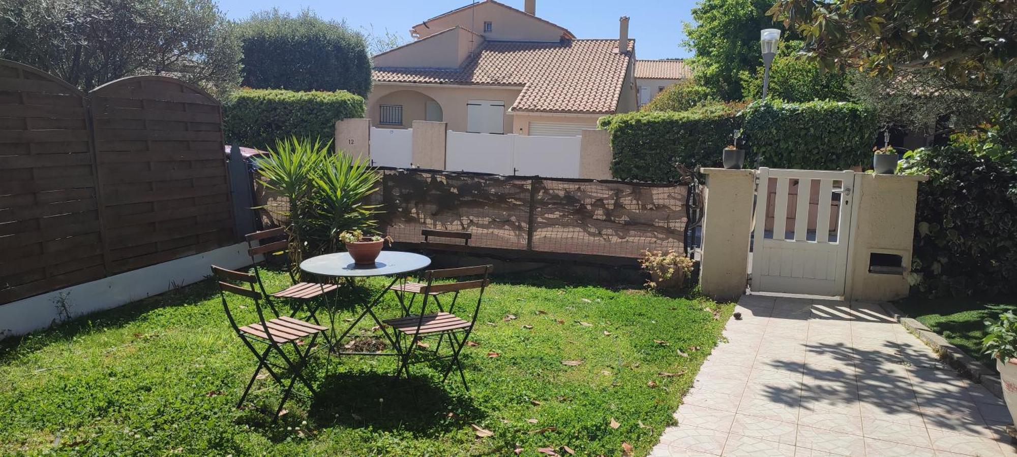 Maison T2 Avec Petit Jardin Dans Impasse Calme บายยาร์ก ภายนอก รูปภาพ